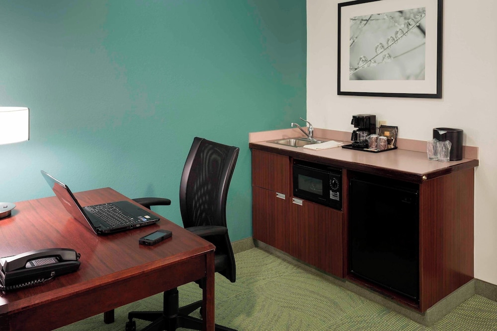 Springhill Suites By Marriott Overland Park - photo 10