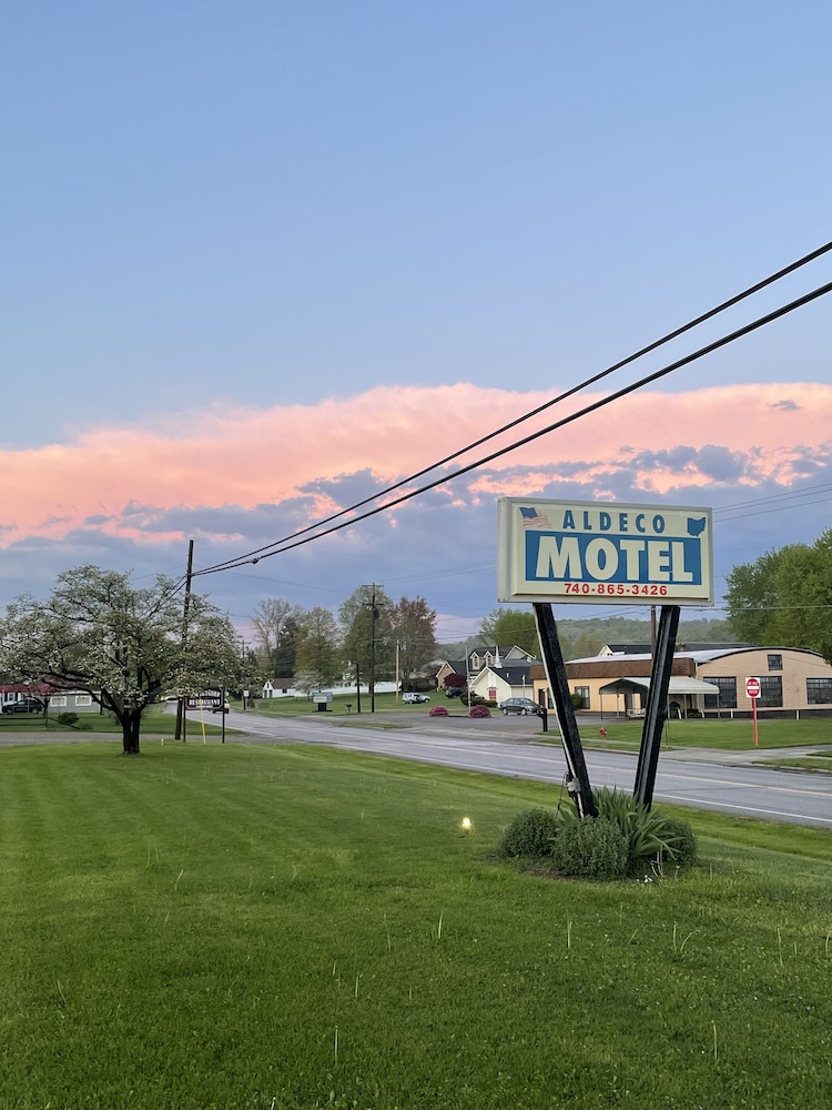 Aldeco Motel - photo 18