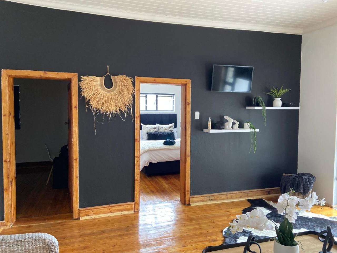 Boma Choma — 4-Star Luxury Hotel in Beaufort West, South Africa