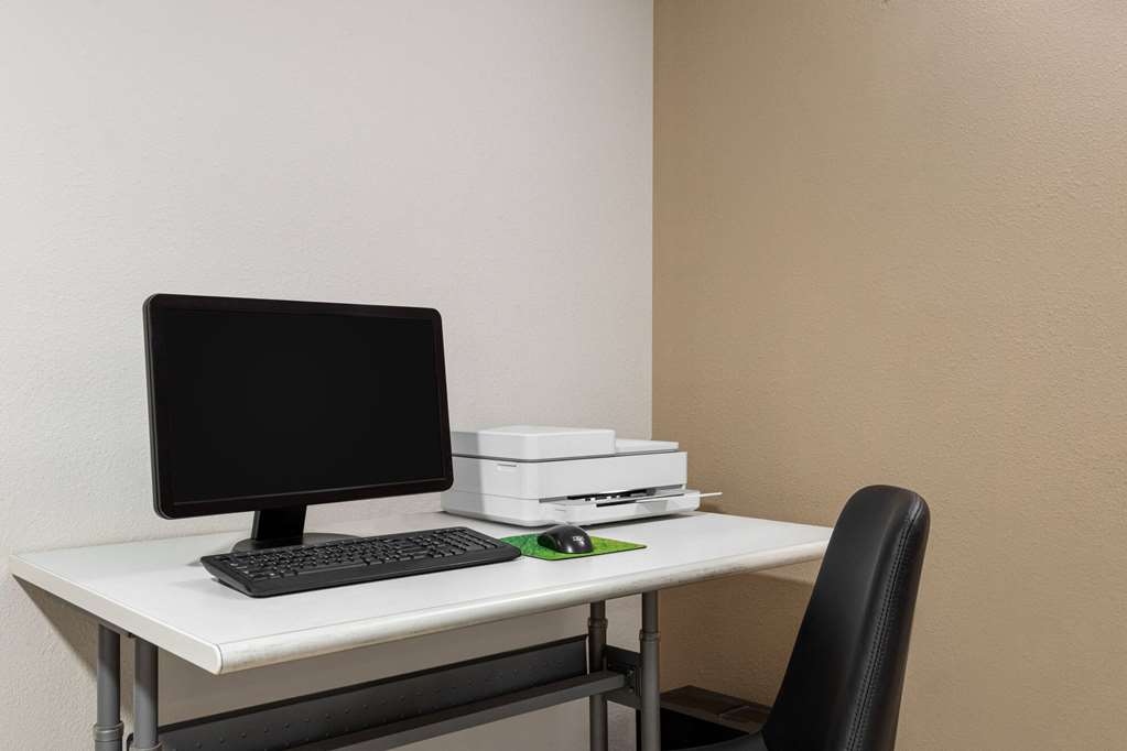 Super 8 by Wyndham Germantown Milwaukee - featured photo