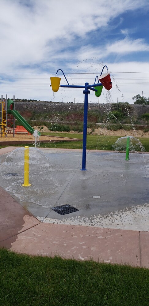 Castle Gate RV Park - photo 18