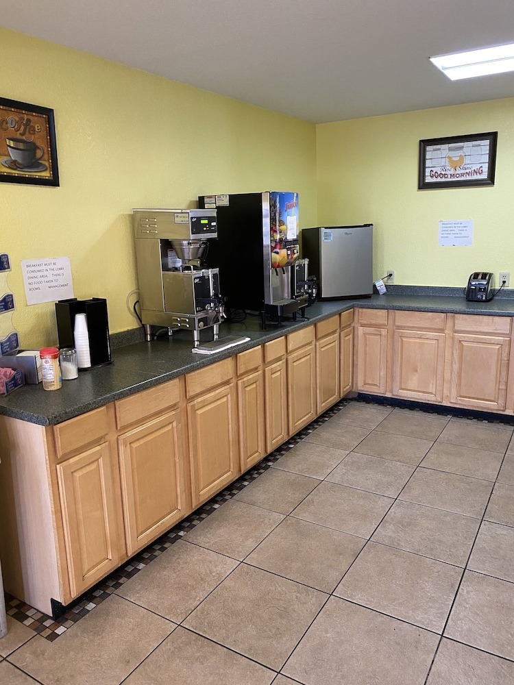 Jax Inn - photo 12