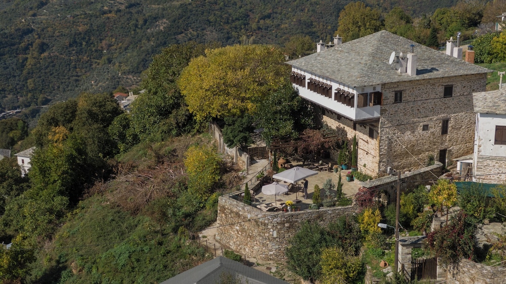 Archontiko 1716 in Volos, Greece