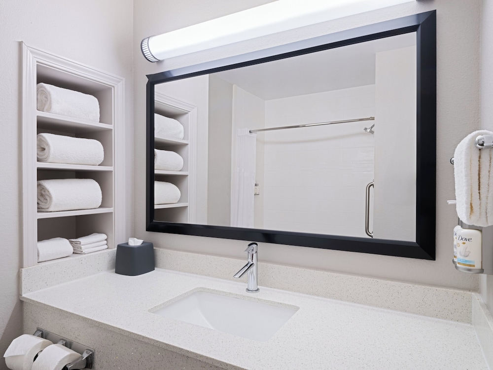 Garner Hotel Longview South by IHG - photo 29