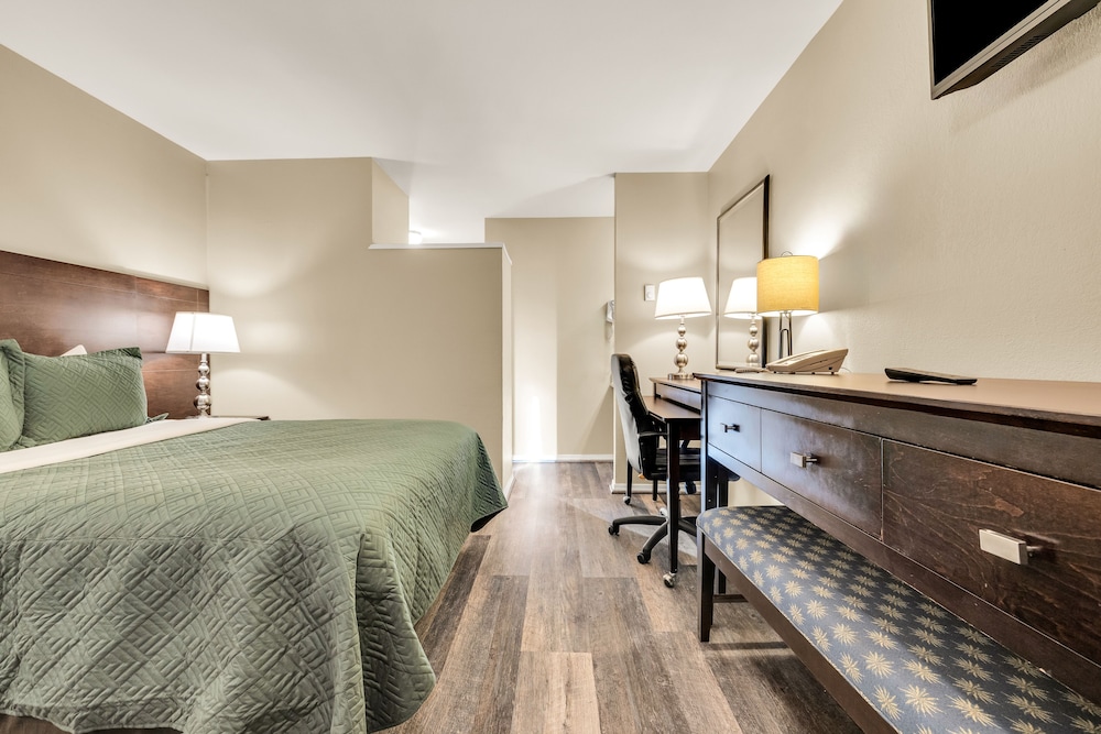 Scottish Fairway Inn - photo 19