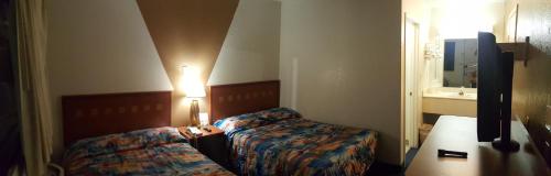 Americas Best Inn Macon - photo 25