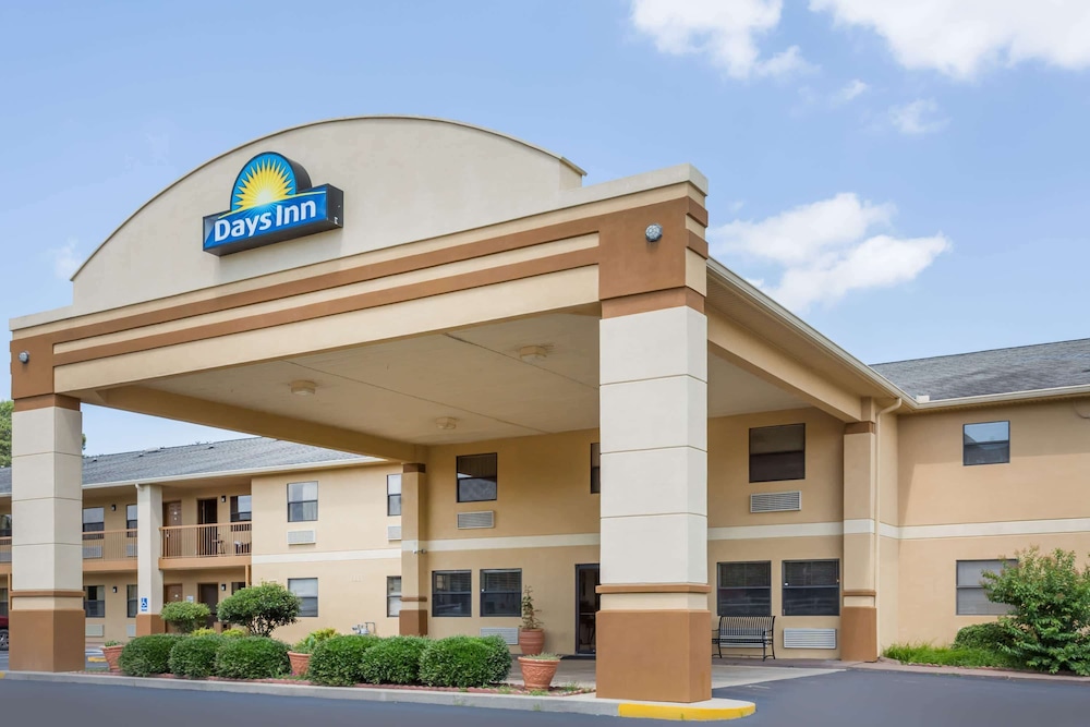 Days Inn by Wyndham Fordyce - featured photo