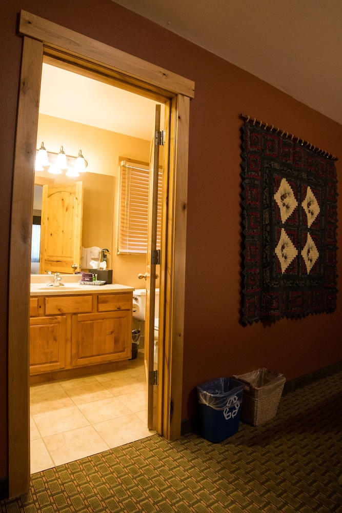 Silver Moon Inn - photo 48