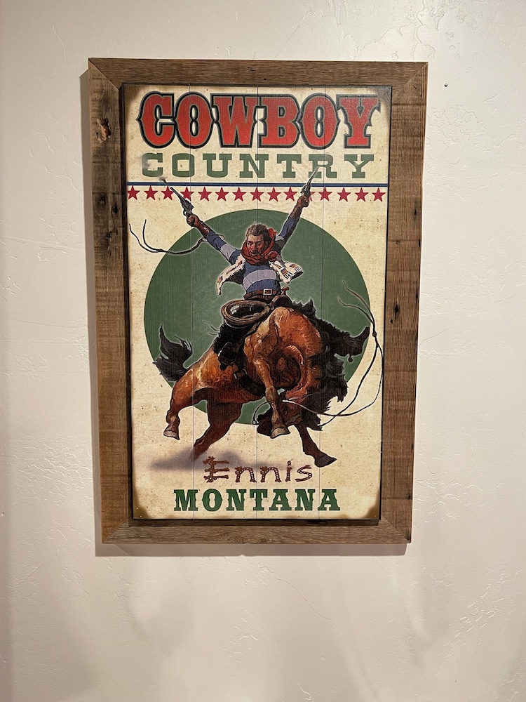 Mountain View Retreat — Ennis — photo 4