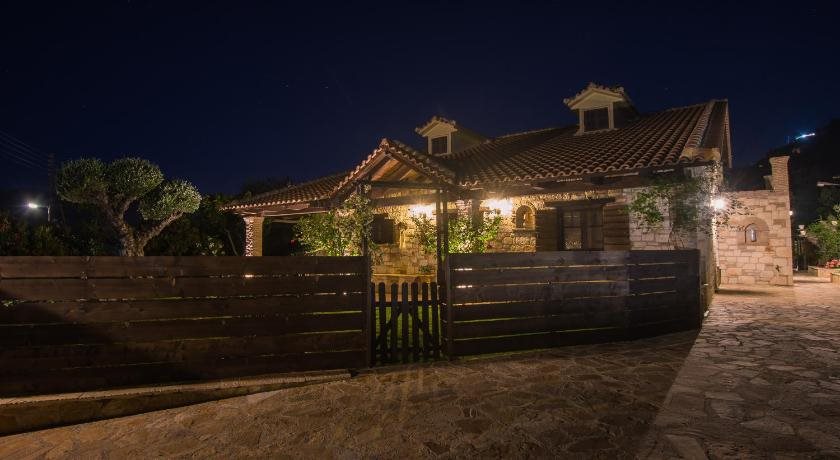 Art House Villa — 4-Star Luxury Hotel in Zakynthos, Greece