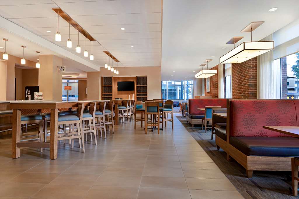 Hyatt Place Bloomington Normal - photo 9