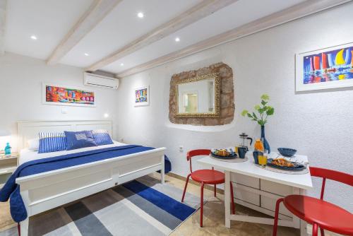 Apartment Neva