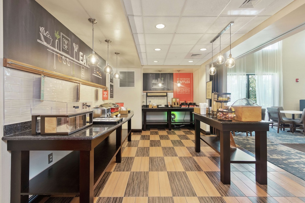 Hampton Inn & Suites Orlando Apopka - photo 63