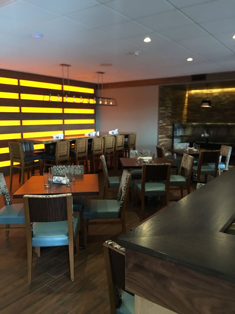 Four Points by Sheraton Bellingham Hotel & Conference Center - photo 24