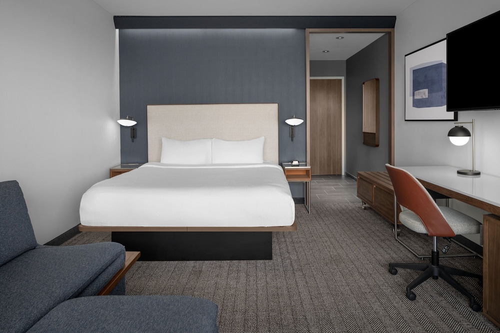 Courtyard by Marriott Myrtle Beach Oceanfront - photo 13
