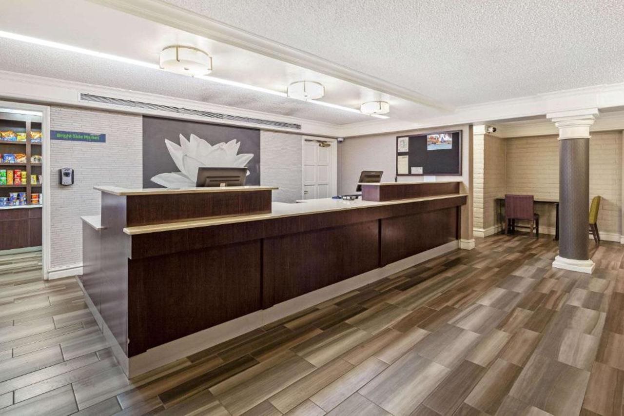 La Quinta Inn Ventura - photo 13