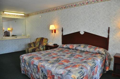 Merrimac Inn & Suites - photo 6