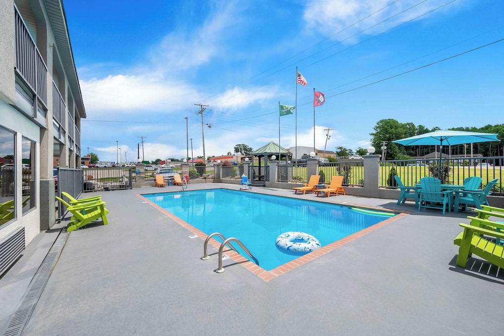 Quality Inn & Suites Monticello - photo 47