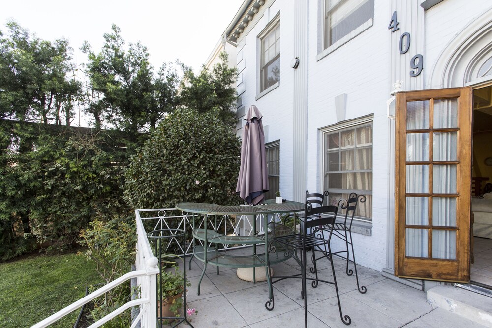 Hotel Del Flores - photo 27