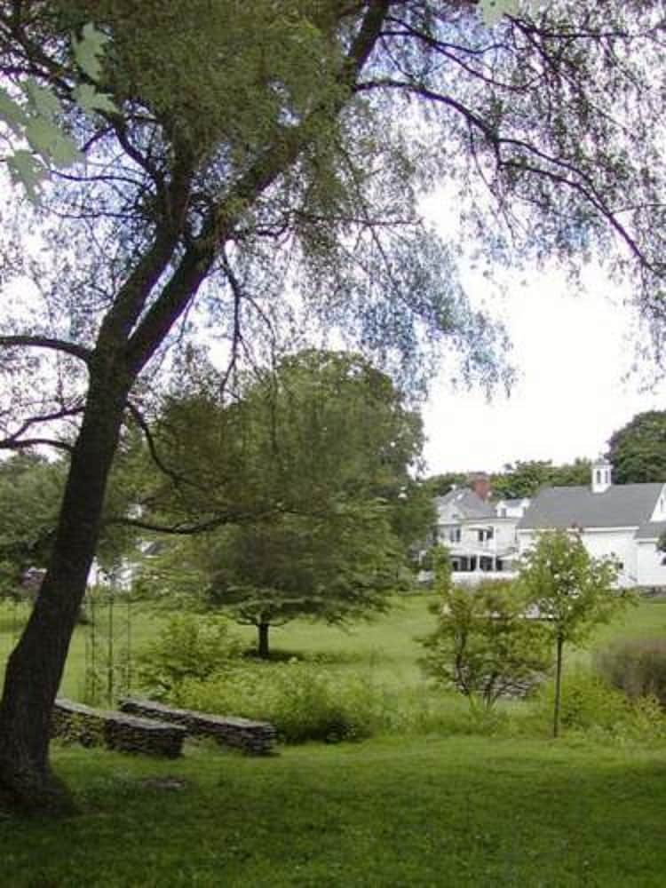 The Inn on the Horse Farm - photo 15