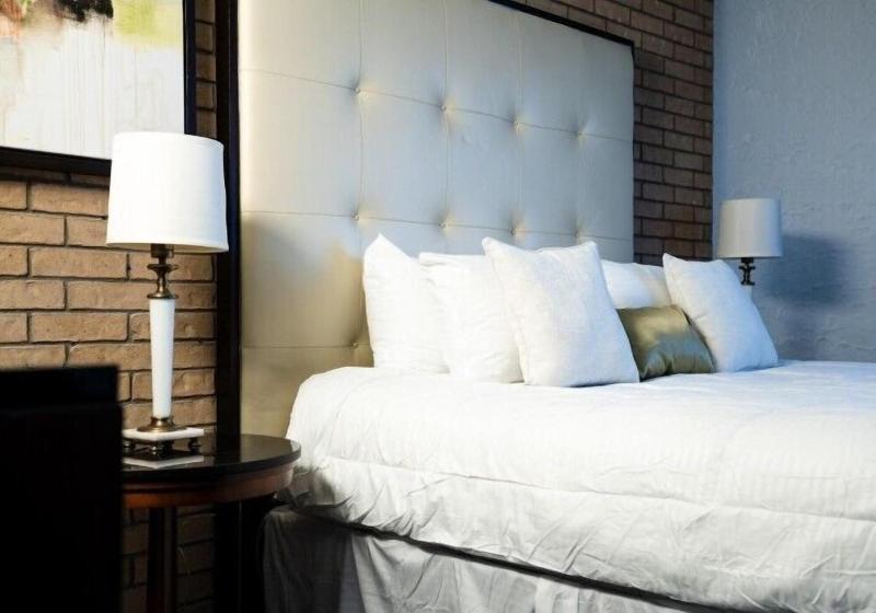 The Landmark Hotel - photo 13