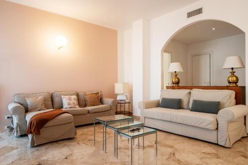Agata Flexyrent Apartment — 4-Star Luxury Hotel in Milan, Italy