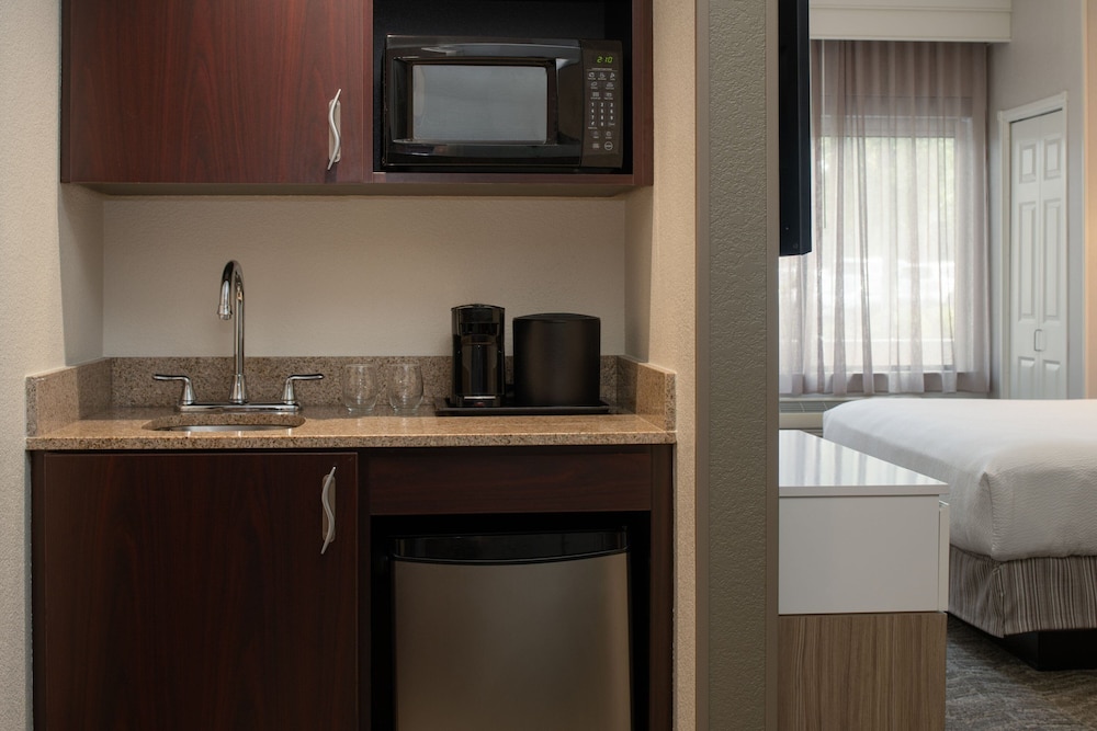 SpringHill Suites by Marriott Medford - photo 29