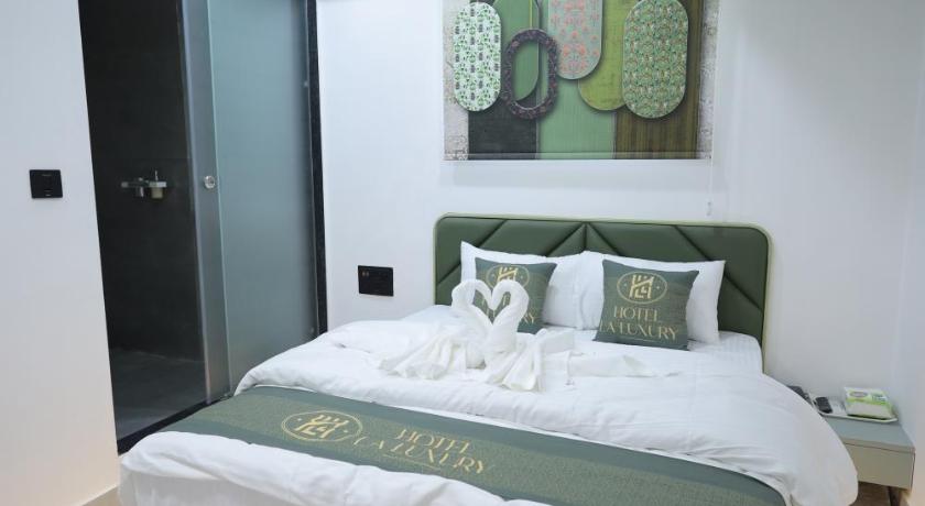 Hotel la Luxury — Surat — photo 3