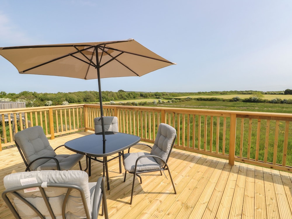 Mountain View Lodge 2 — 4-Star Luxury Hotel in Holyhead, United Kingdom