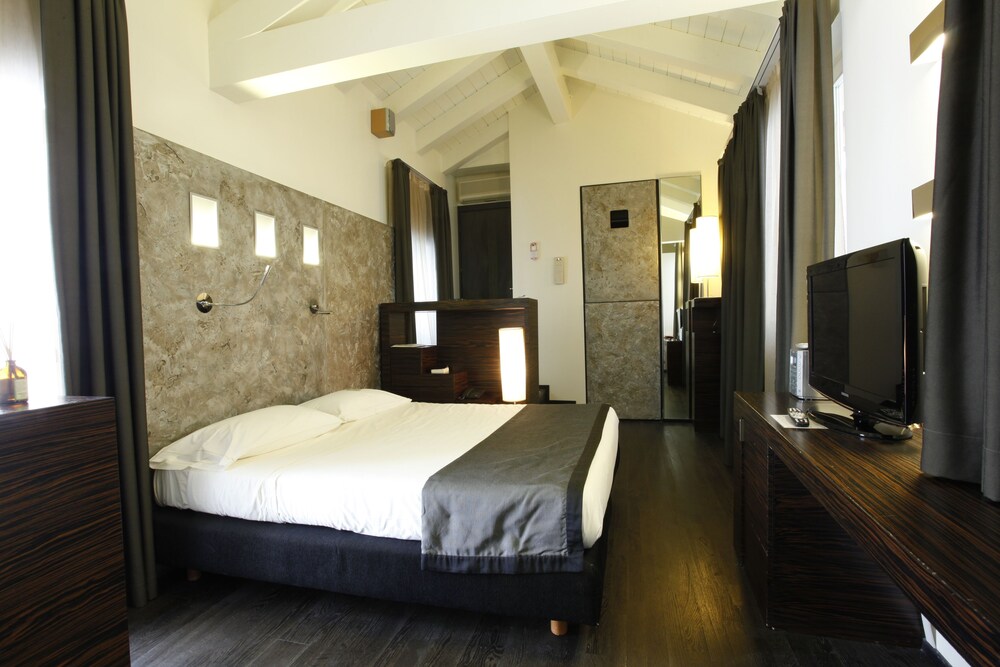 Hotel Ancora — Verbania — photo 5