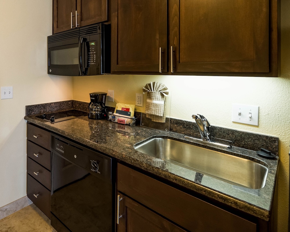 TownePlace Suites by Marriott Seguin - photo 3