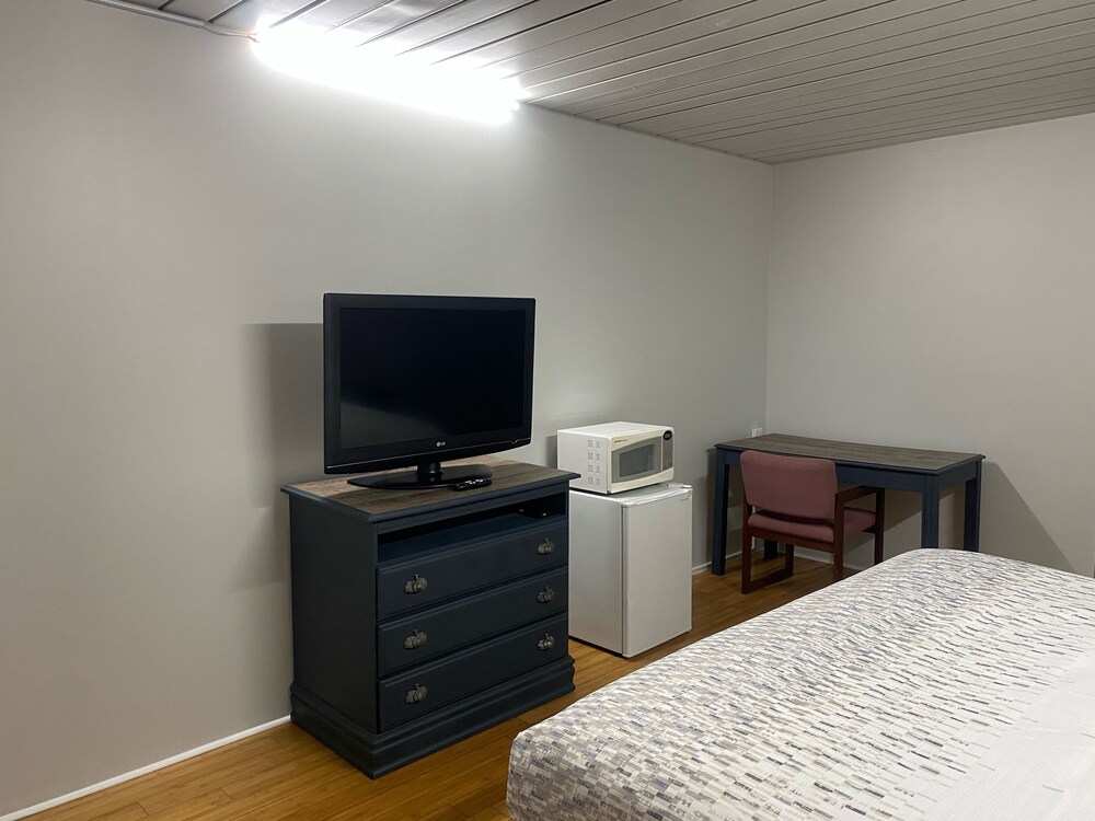 Discovery Inn Macon - photo 14