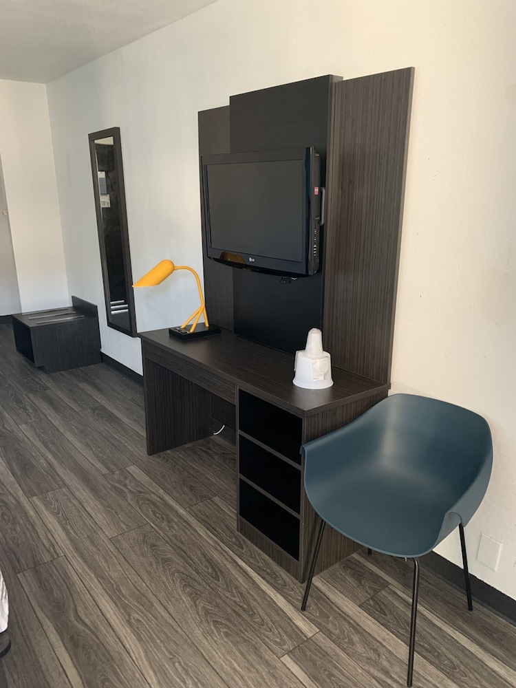 Motel 6 Lincoln NE Airport - photo 11