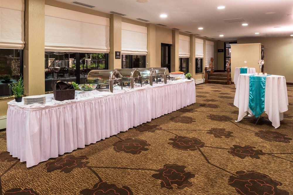 Hilton Garden Inn Detroit Southfield MI - photo 55