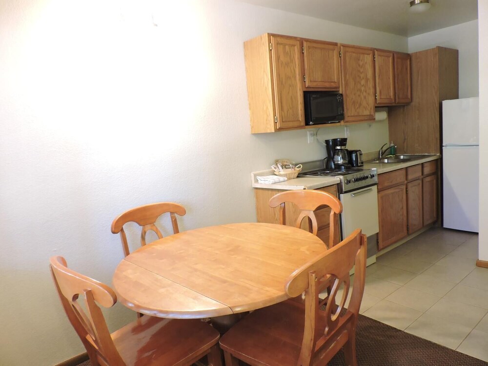 Pinewoods Resort - photo 17