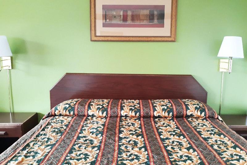 Hotel Kings at Clovis by OYO Rooms - photo 65