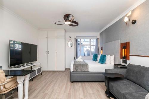 Stylish Monochrome 1BR in Son Vida
