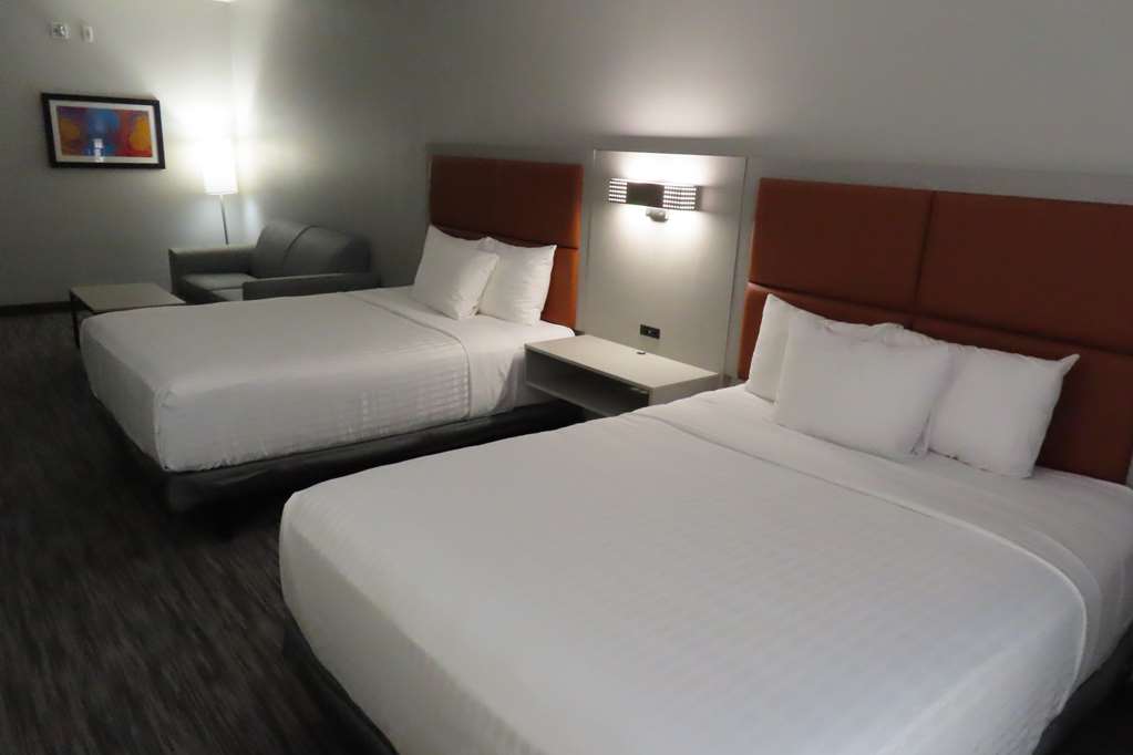 Best Western Heritage Inn Suites - photo 23