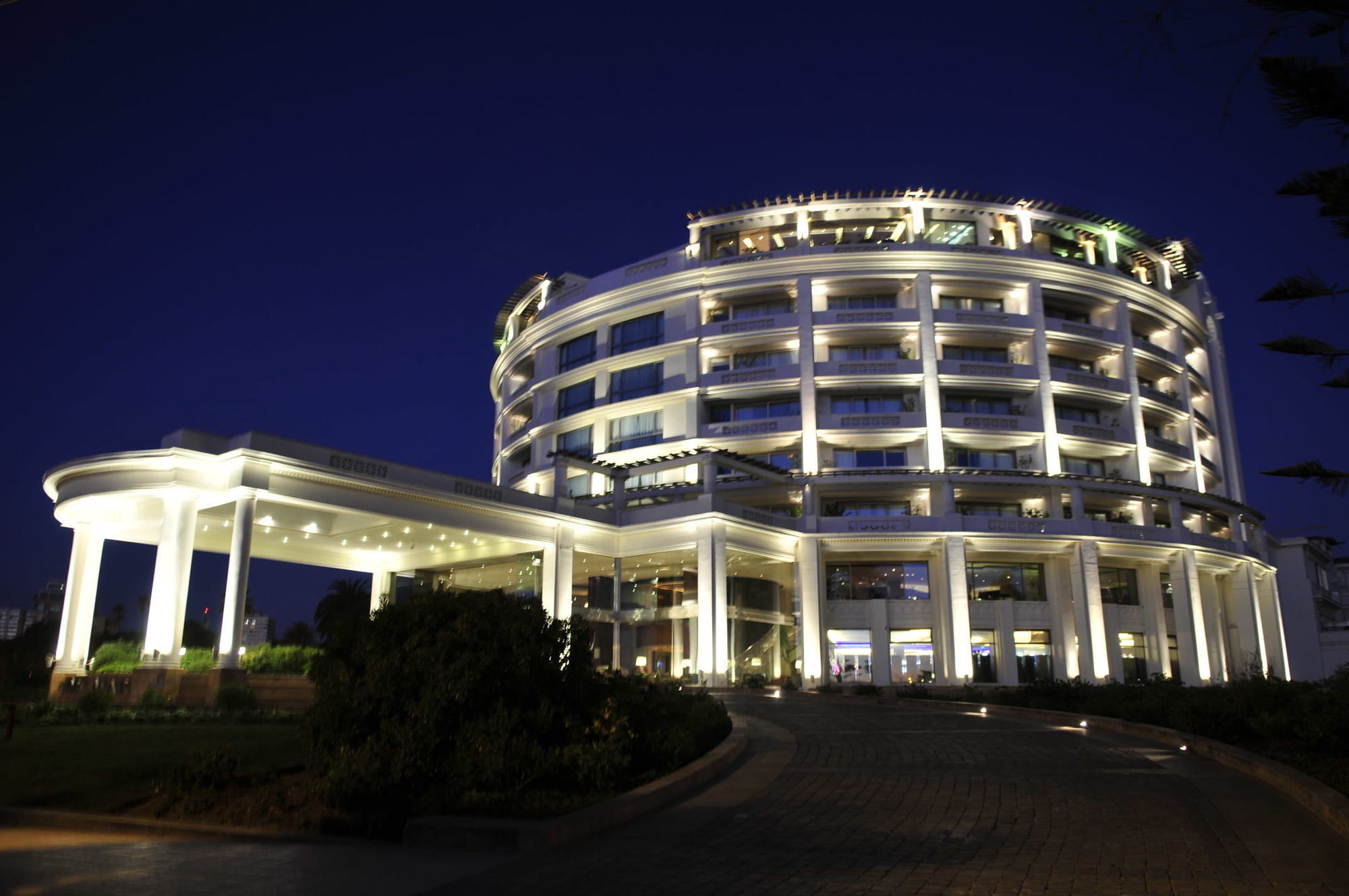 Enjoy Vina del Mar in Vina Del Mar, Chile