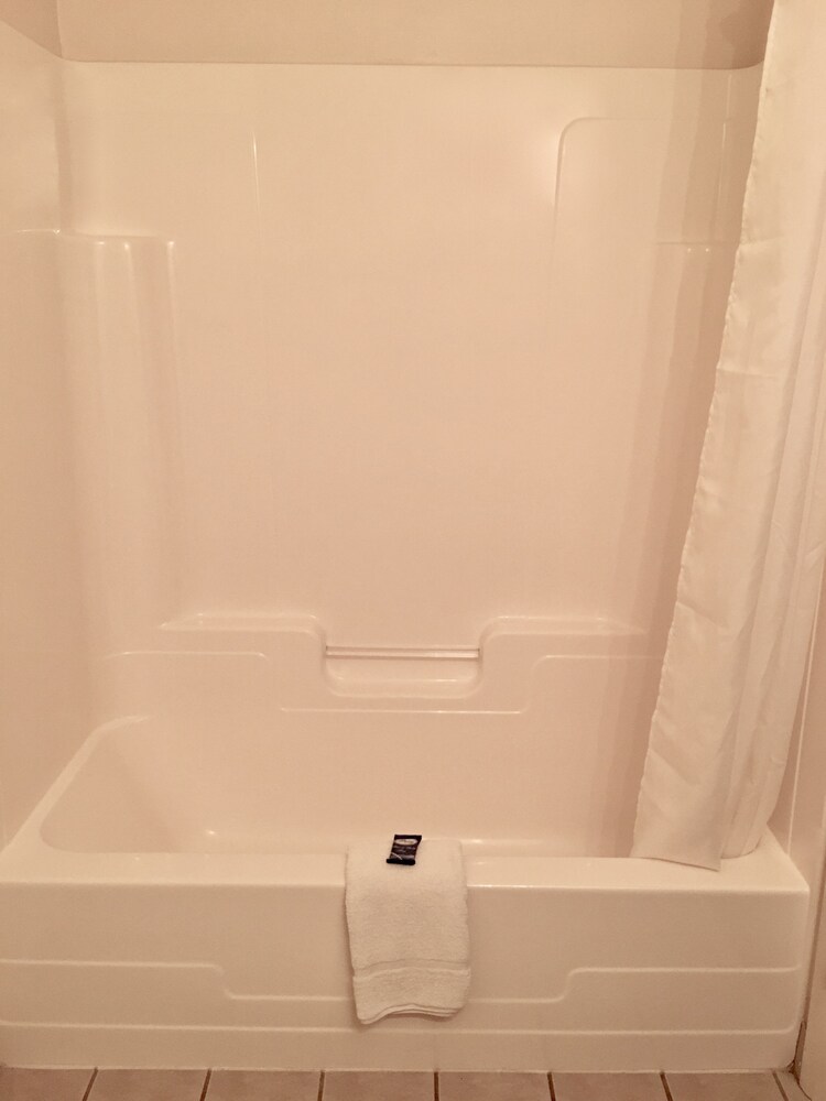 Thumb Heritage Inn - photo 33