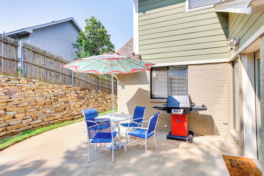 1 Mi To Ou Campus Norman Vacation Rental 19320032 — Norman