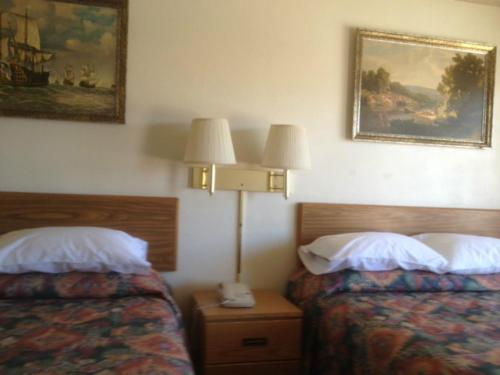 Economy Inn - photo 15