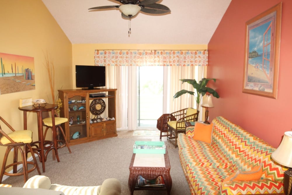 Quail Hollow A4 1u - carbon neutral hotel in Saint Augustine