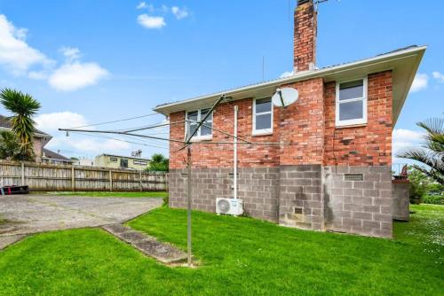 2 Bedroom Gem Near Eastern Auckland Beaches — 4-Star Luxury Hotel in Auckland, New Zealand