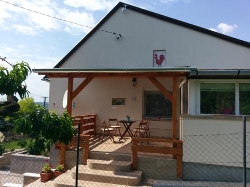Gyöngy Apartman — 4-Star Luxury Hotel in Keszthely, Hungary