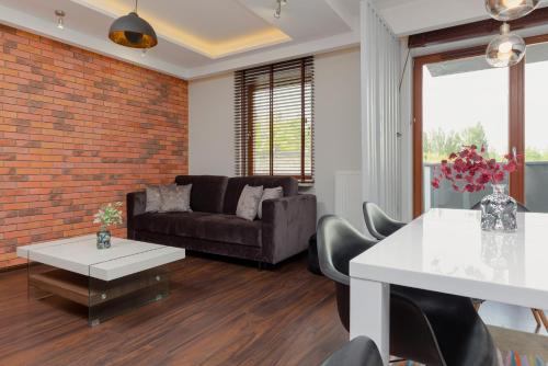 Apartment Warsaw Airport Kłobucka by Noclegi Renters — 4-Star Luxury Hotel in Warsaw, Poland
