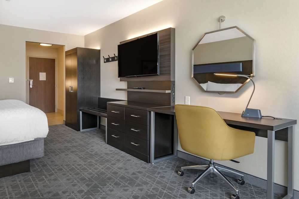 Holiday Inn Express & Suites Lancaster Mount Joy by IHG - photo 9
