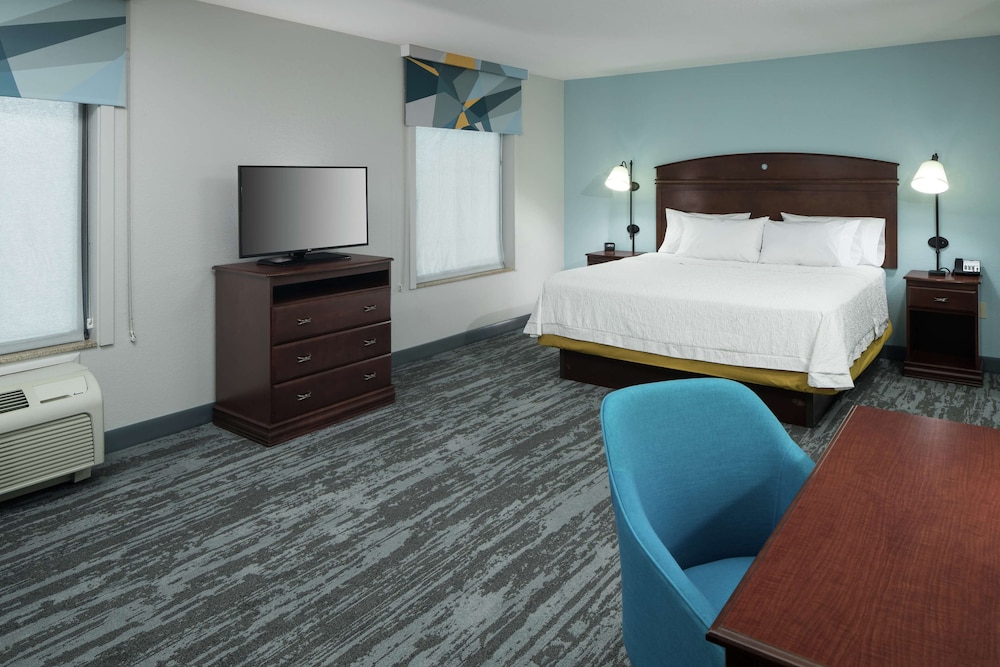 Hampton Inn & Suites Rochester North - photo 15