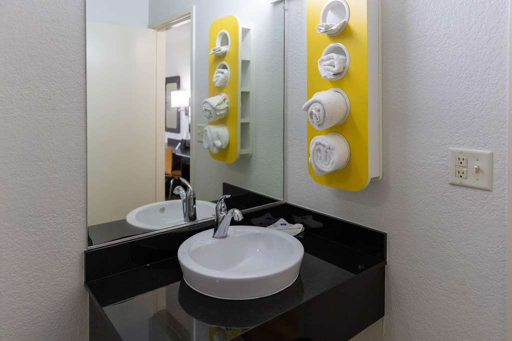 Motel6 Lufkin TX - photo 18