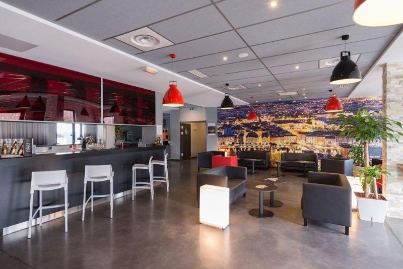 Hôtel des Lumières Lyon Meyzieu Arena Stadium — hotel in Meyzieu